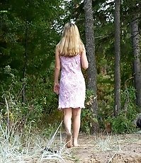 Bosomy blonde pleasure for a real piss hunter