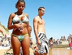 Girls in bikinis hot show on my cam