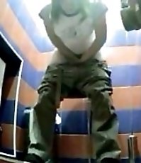 Careless girls and their gushing pussies in toilet