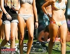 Real bikini babes on their vacations